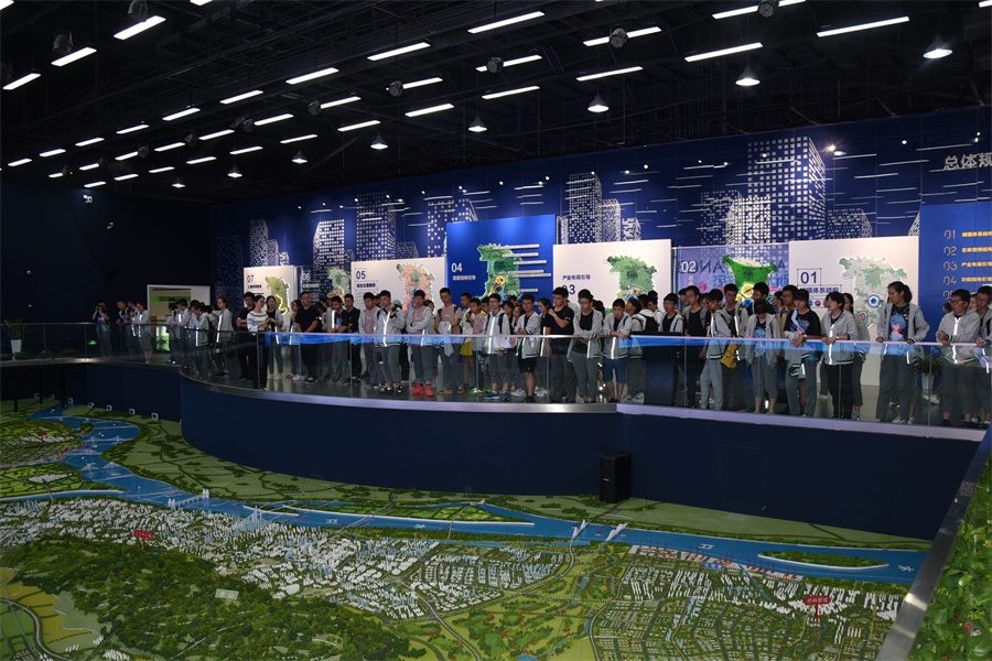 14俯视江北新区规划全景图.JPG