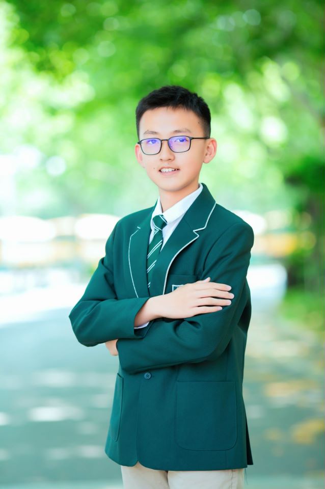 王梓霄照片.jpg