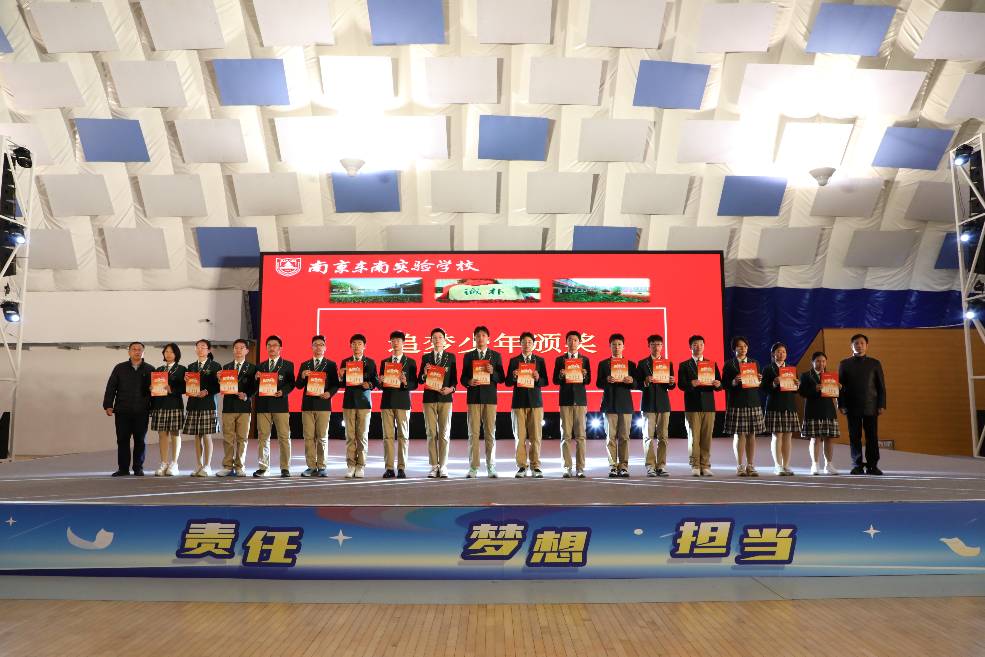 1741657143919794.jpg 1741657143919794.jpg