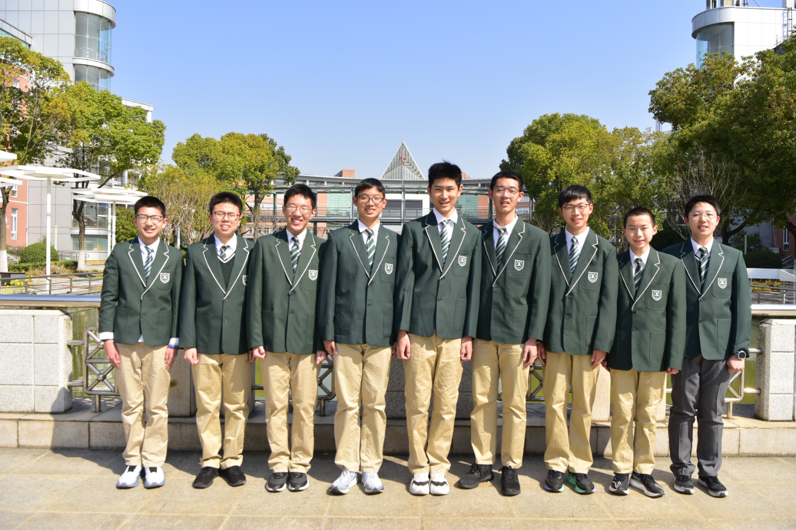 1742516286250696.jpg 1742516286250696.jpg