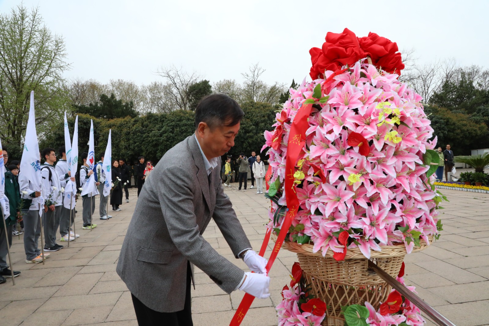 1744008414441077.jpg 1744008414441077.jpg