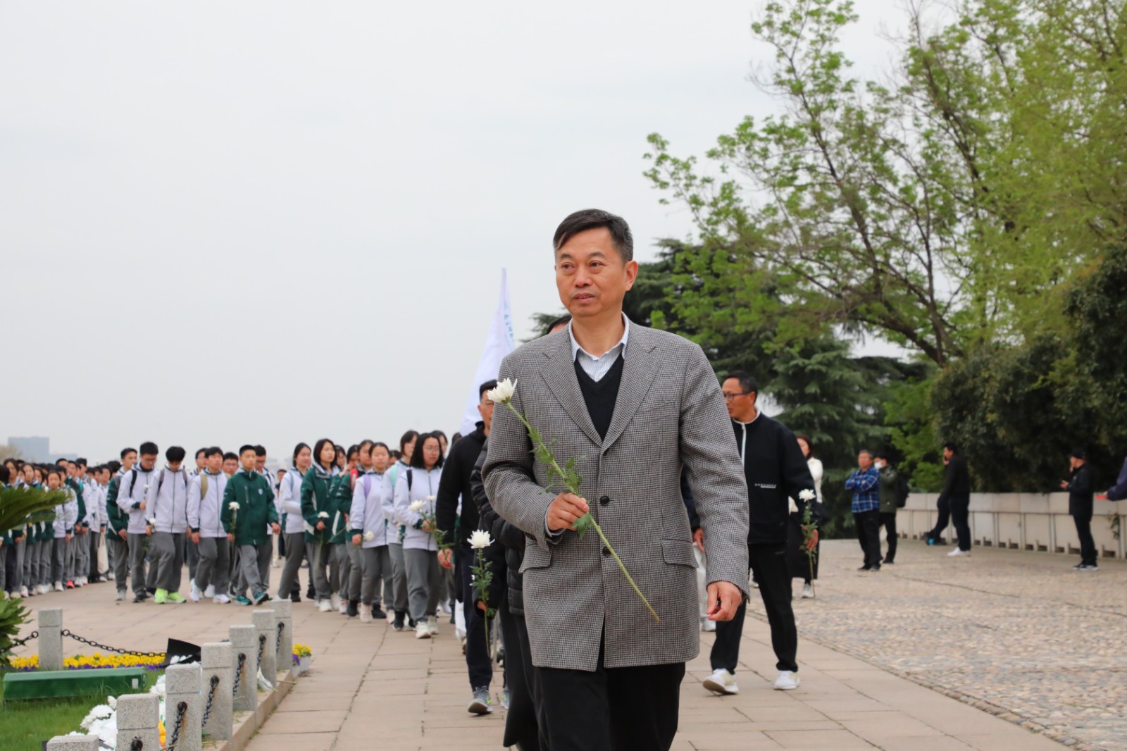 1744008414892138.jpg 1744008414892138.jpg