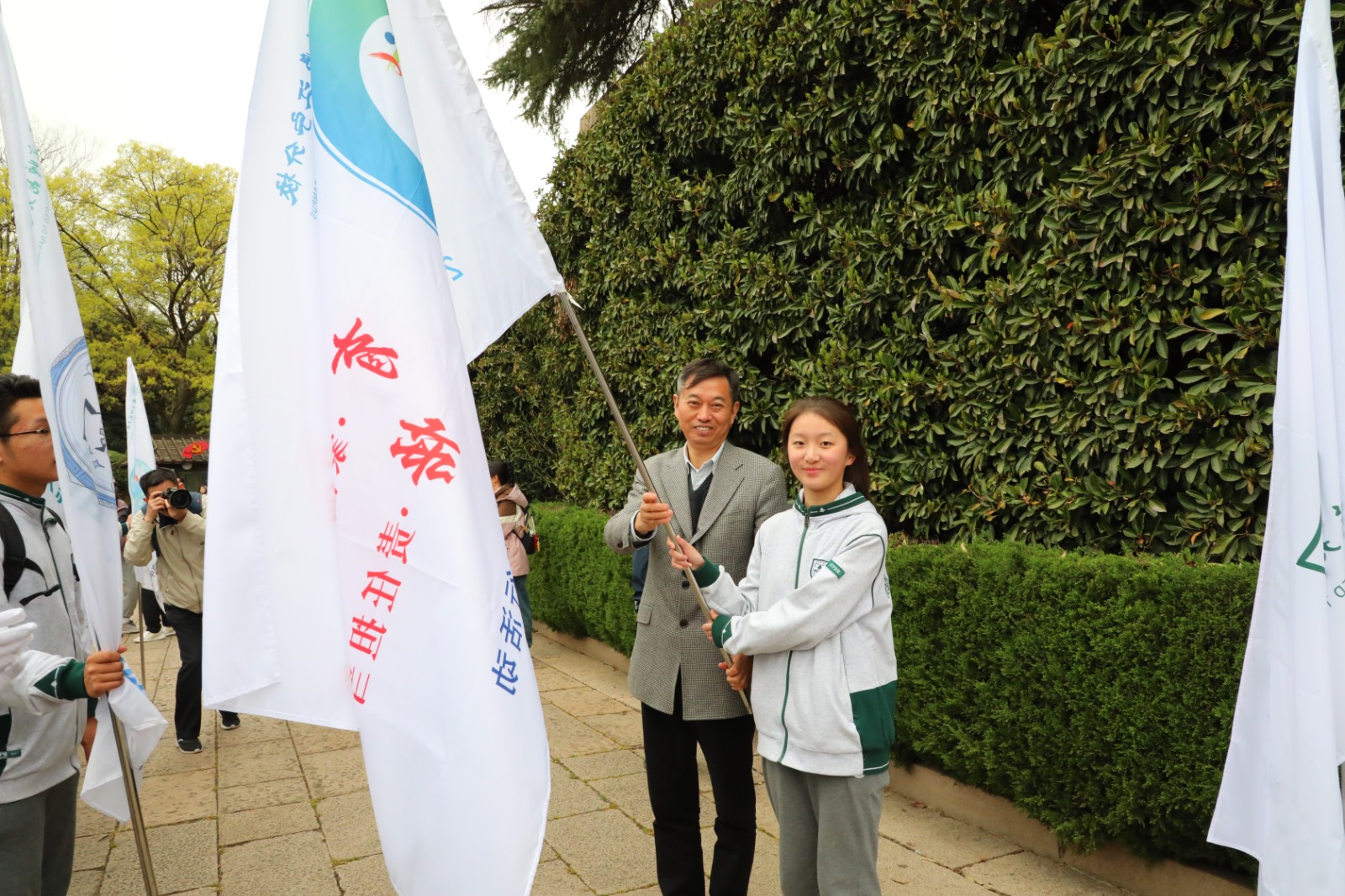 1744008439981060.jpg 1744008439981060.jpg