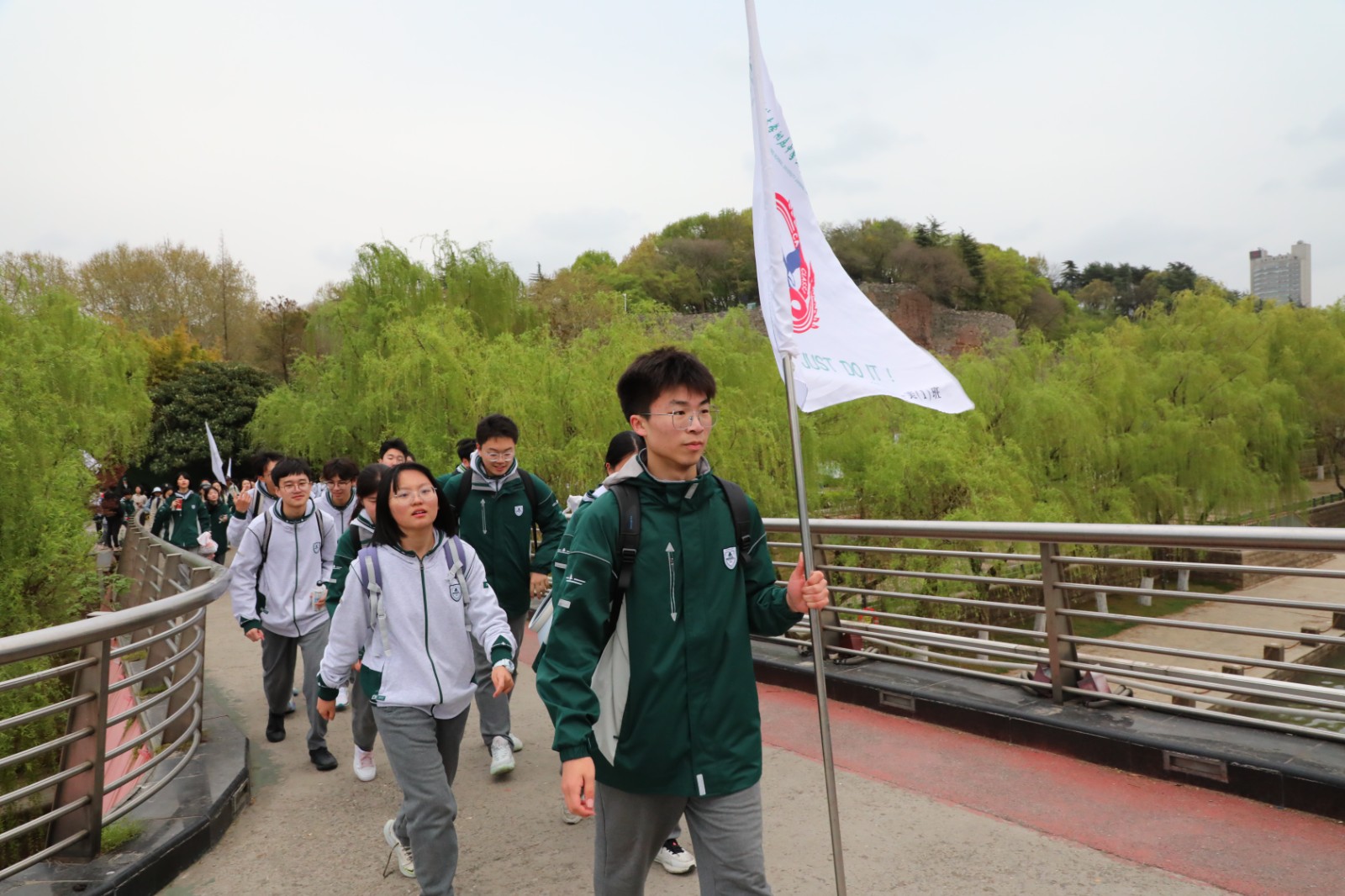 1744008520680572.jpg 1744008520680572.jpg