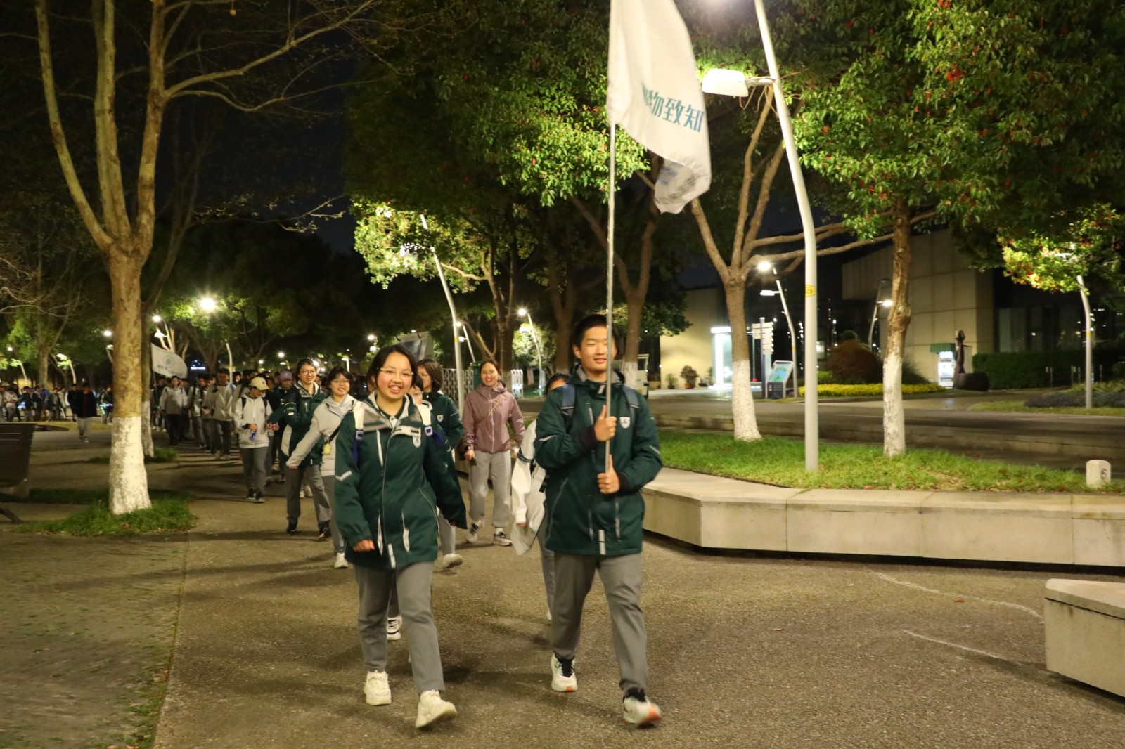 1744008521708957.jpg 1744008521708957.jpg