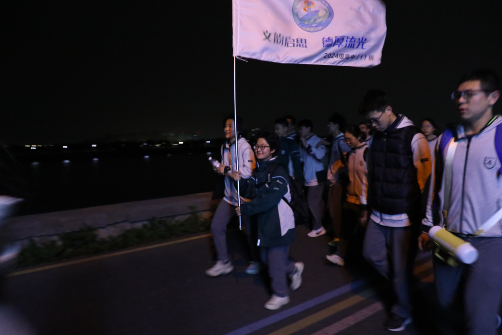 1744008521787844.jpg 1744008521787844.jpg