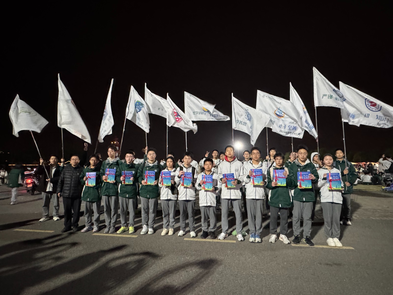 1744008722174378.jpg 1744008722174378.jpg