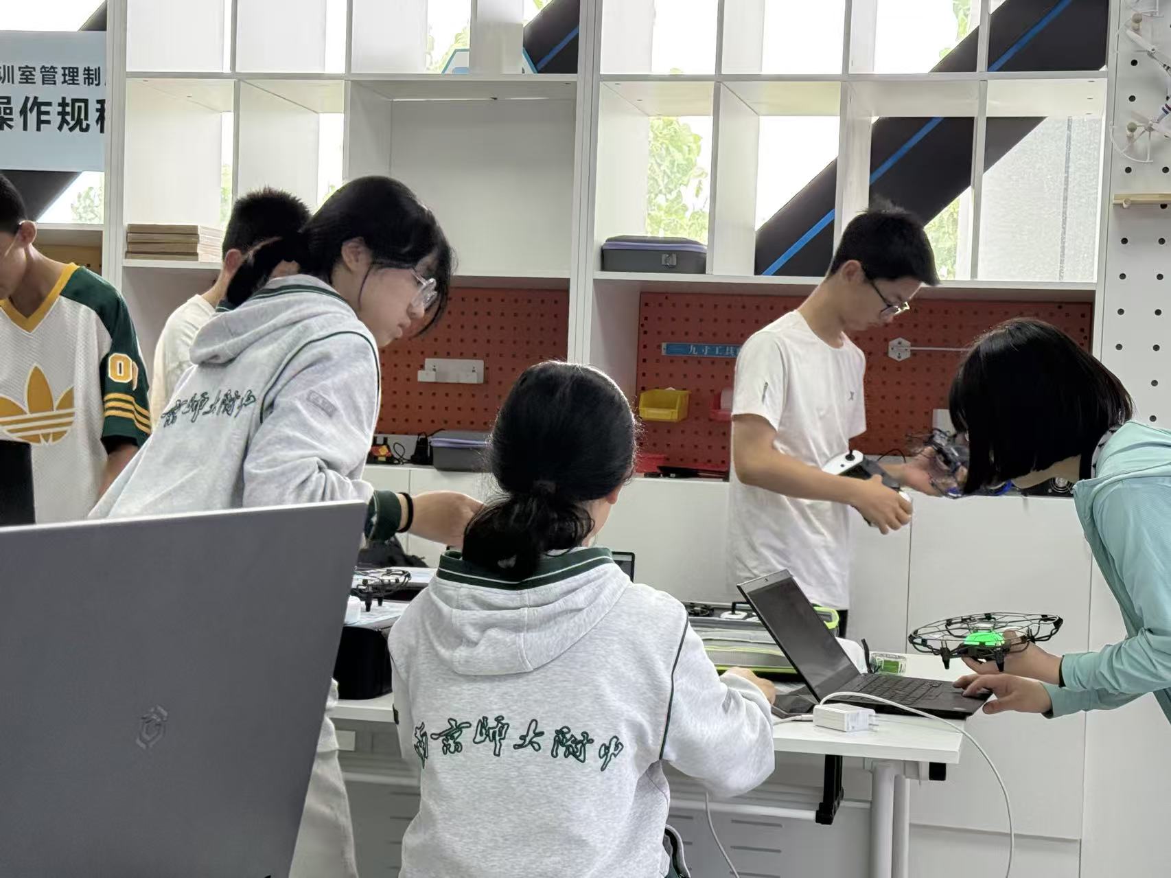 1758159505263573.jpg 1758159505263573.jpg