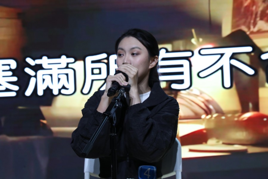 6.高二中澳（1）班 黄靖然.jpg