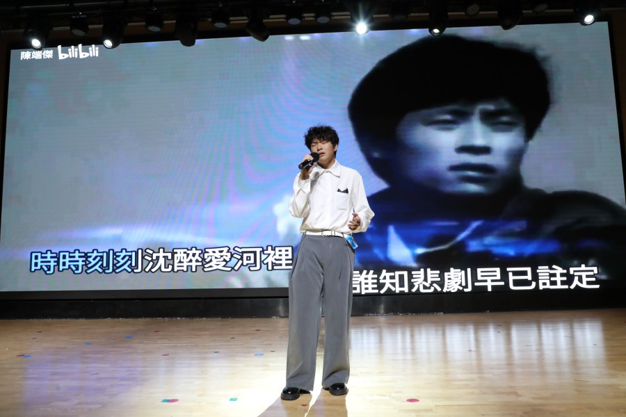 13.高一6班 黄泓瑞.jpg